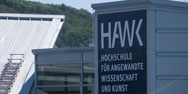 Bestehende Prozesse der Qualit&auml;tssicherung und der Umgang mit studentischen Evaluationen werden