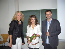 Kristina Kaumanns M.A. mit den beiden Pr&uuml;fern Prof. Dr. Salvador Mu&ntilde;oz Vi&ntilde;as und 