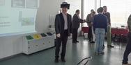 Dr. Marcus Schmidt nach seiner Pr&uuml;fung zur Promotion